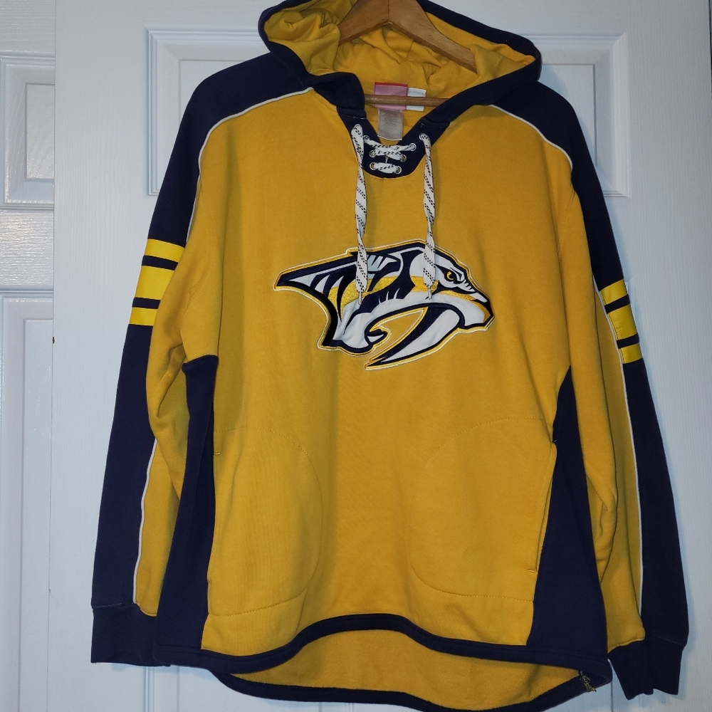 Reebok Face Off Collection Nashville Predators NHL Men's‎ Size Large Hockey